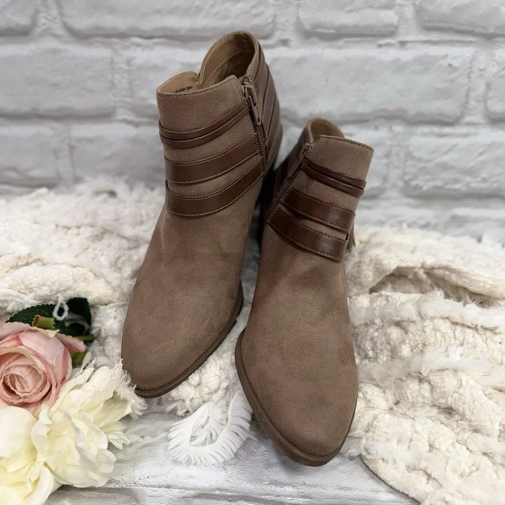 LifeStride Paloma Tan Faux Suede Tassel Ankle Bootie Boots Women's Size 8.5M NEW